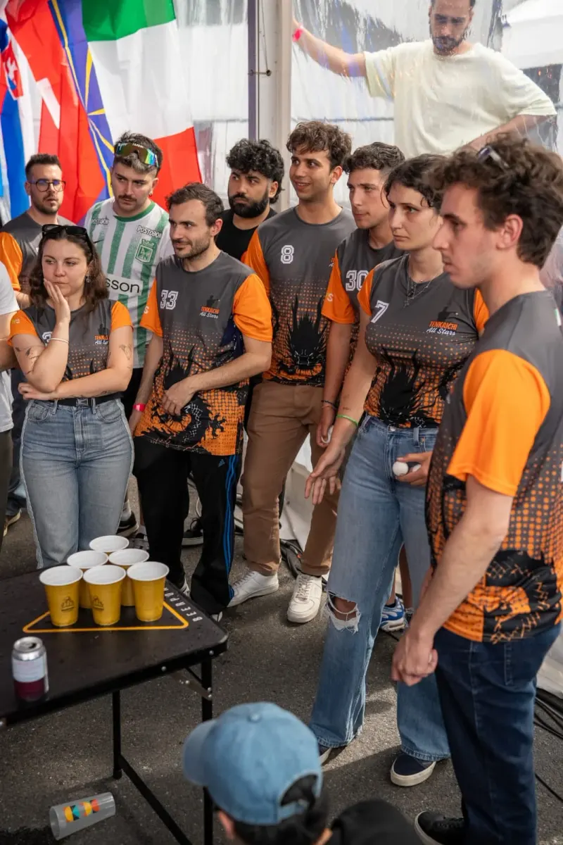 Tenkaichi Beer Pong - Momento 24